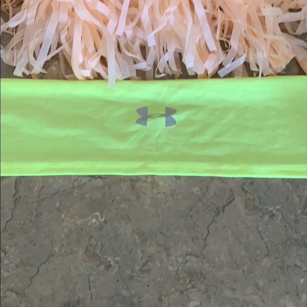 Under Armour head wrap